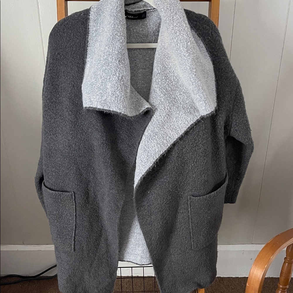 Zara Gray and White Open Front Sweater  Coat